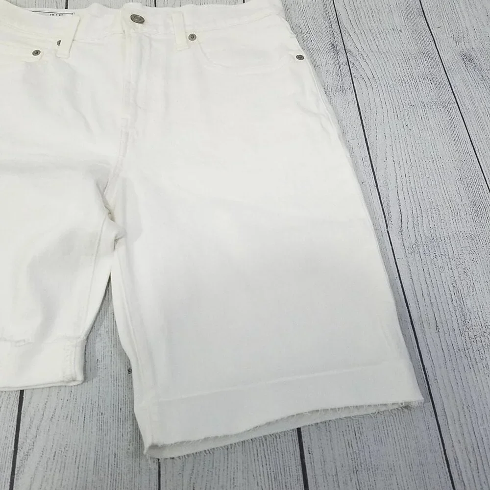 GAP High Rise Bermuda Shorts Womens Size 28 - Picture 3 of 5